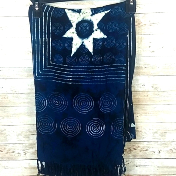 Fashion scarf, blue black and creme, large, can be worn as a sarong!!! - Picture 2 of 3